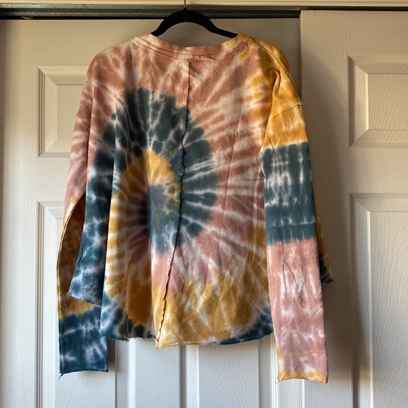 Pink Lily Tie Dye Sweatshirt - Picture 3 of 4